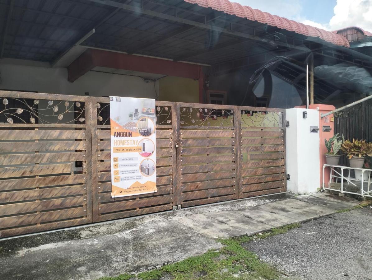 Anggun Homestay Seri Iskandar Exteriör bild